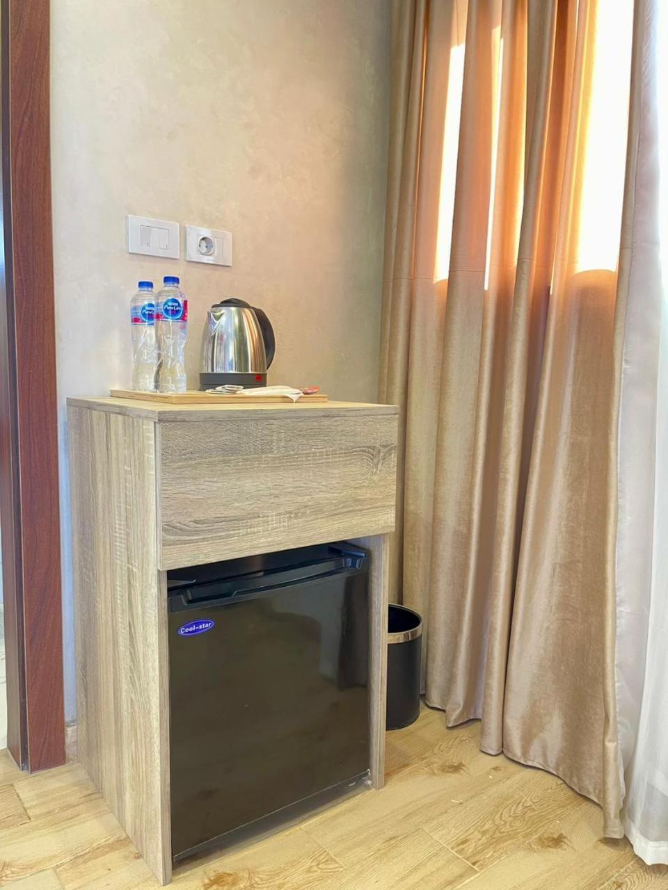 Cleopatra Tower Pyramid View Hotel Kafrat al Jabal Luaran gambar