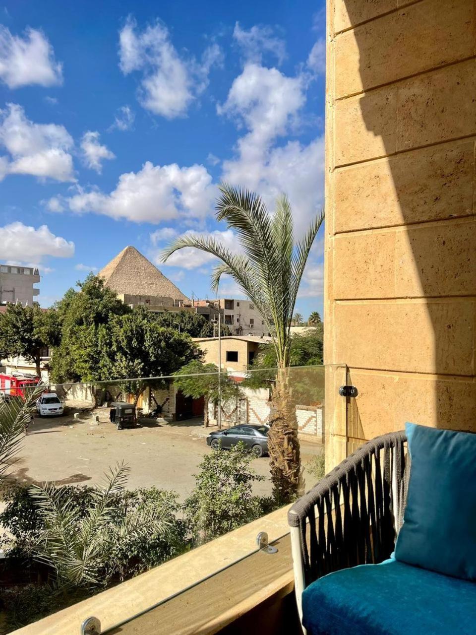 Cleopatra Tower Pyramid View Hotel Kafrat al Jabal Luaran gambar